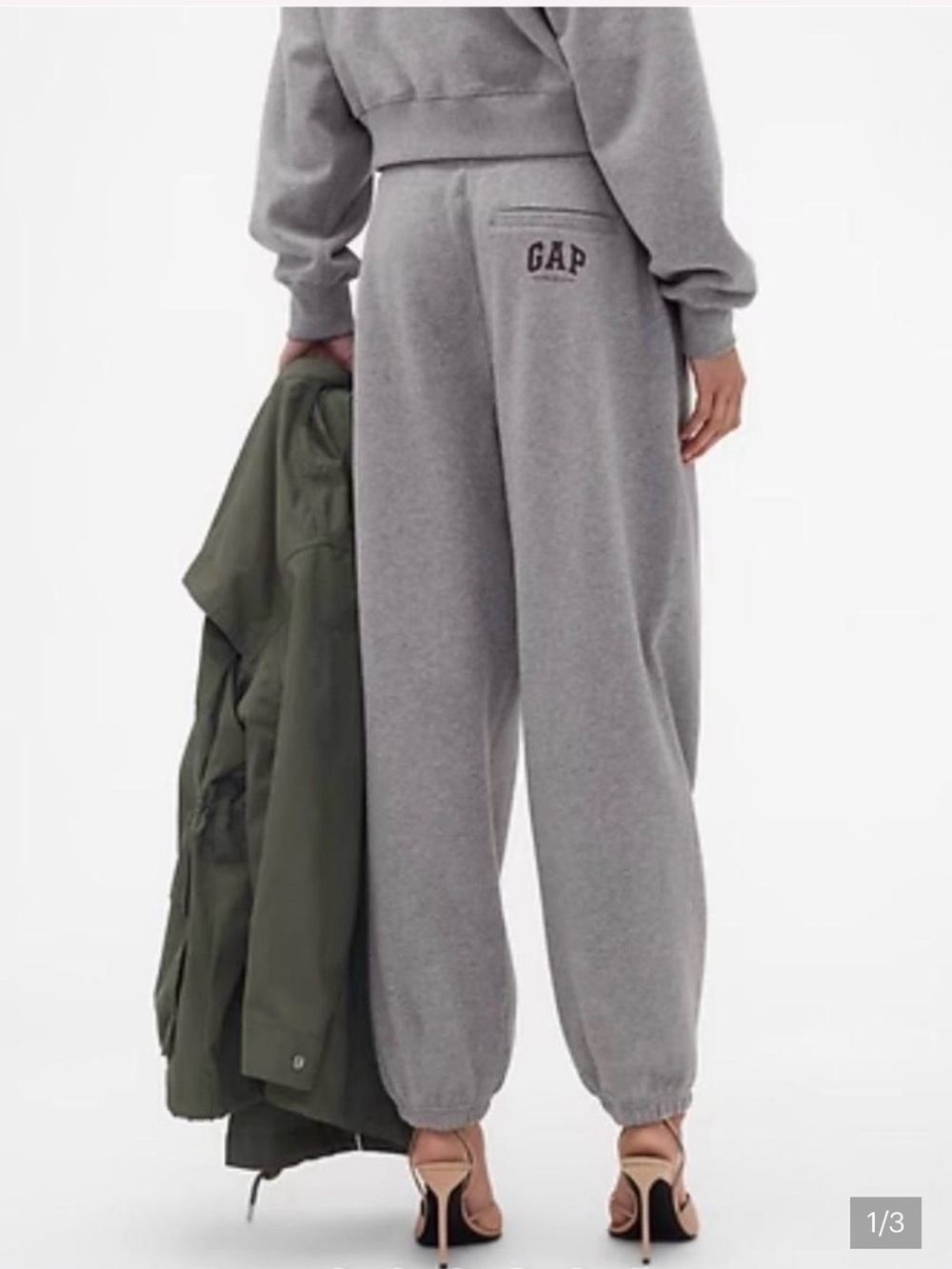 GAP x Victoria BeckhamWomen's Gray Fleece Jogger Pants